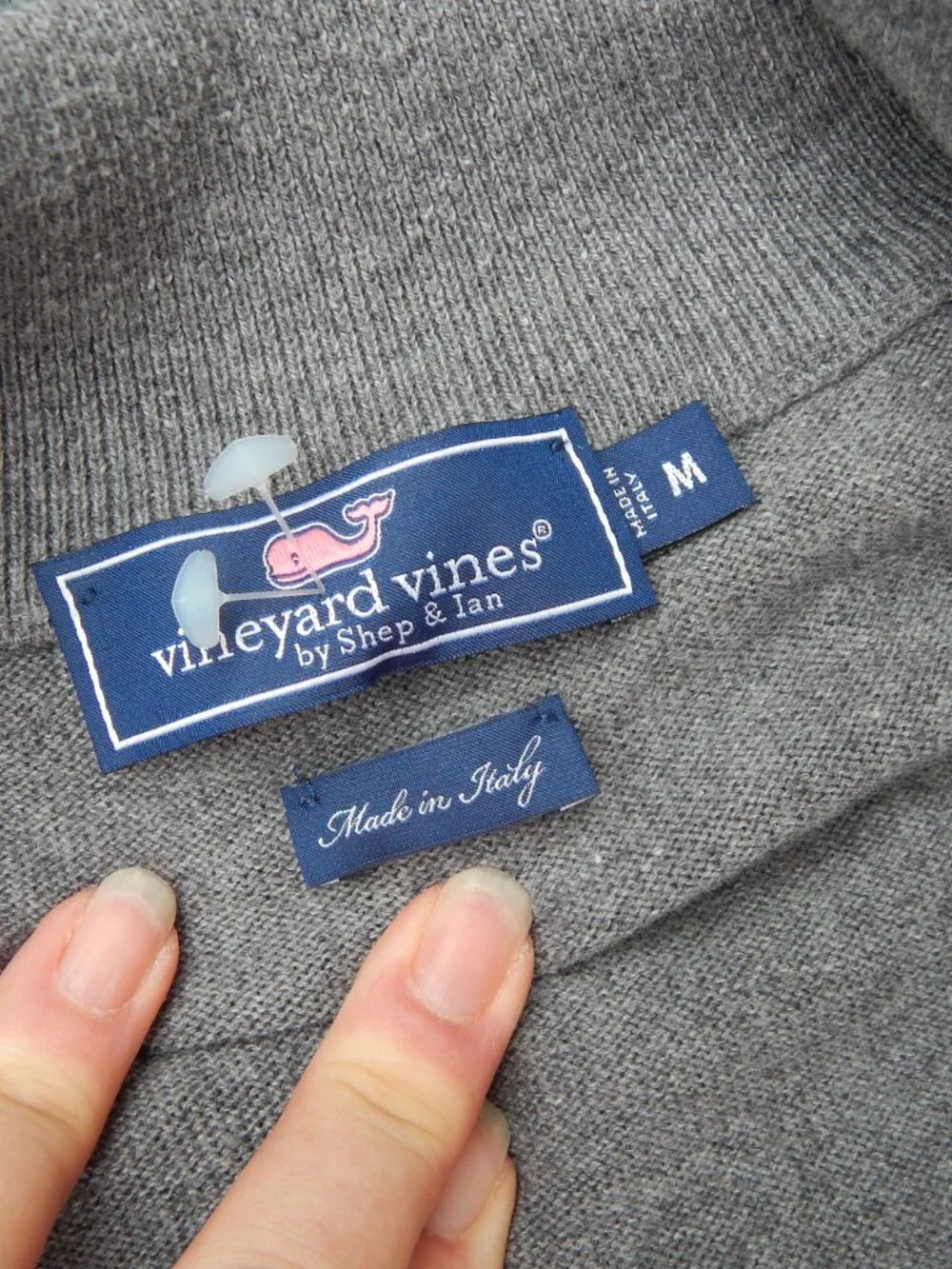 Vineyard Vines 1/4 Zip Mens Sweater Size Medium Cotton/Cashemere NEVER WORN